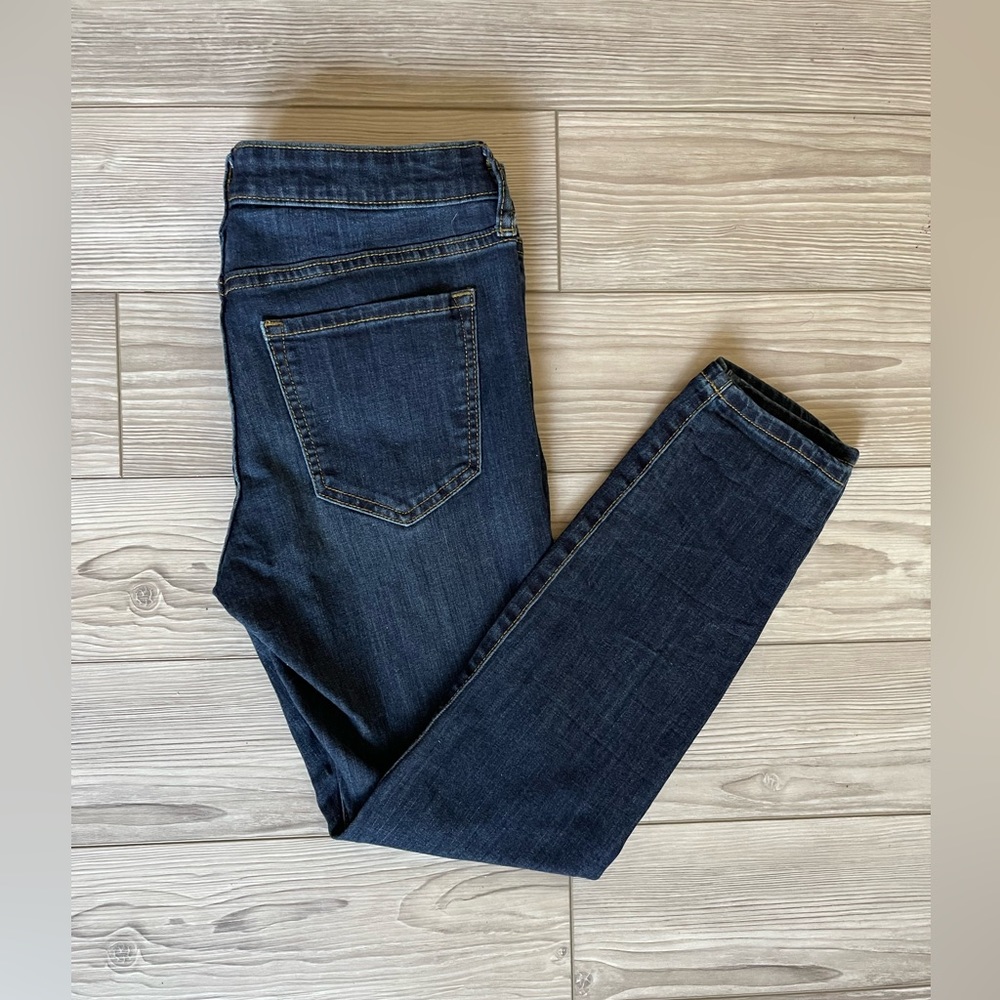 28 R Gap jeans - Picture 2 of 2